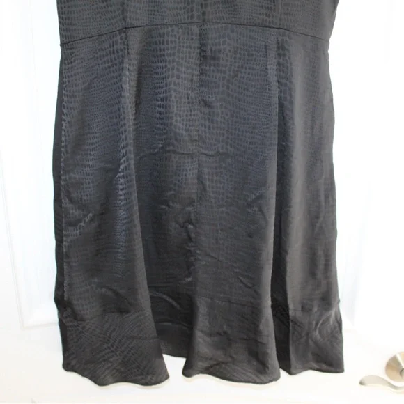 Nine West black snake print dress (women’s M) (NWT) - Picture 7 of 10
